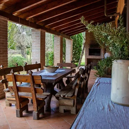 Hypericum Country House Ferienhaus Altamura