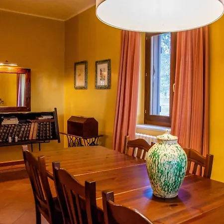Hypericum Country House